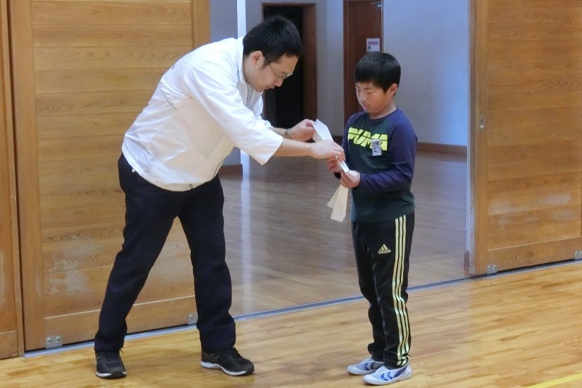 紙ヒコーキ　画像