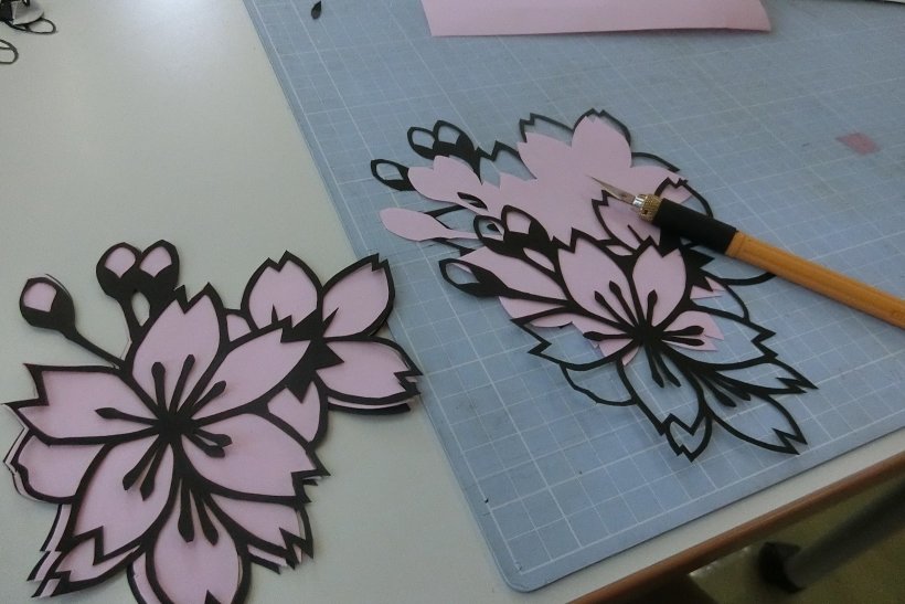 桜の切り絵