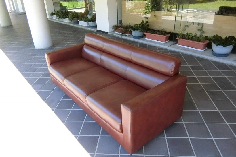 ソファー日蔭干し