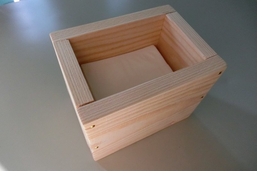 ポケットティッシュボックス