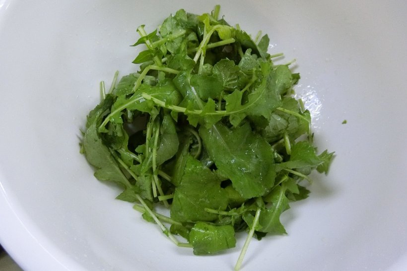 塩でもんだ大根の葉