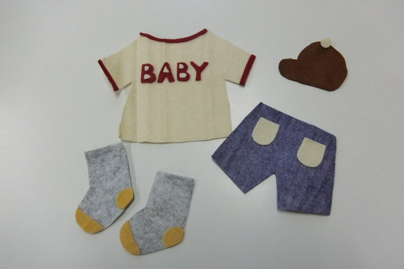 フェルトで作った洋服