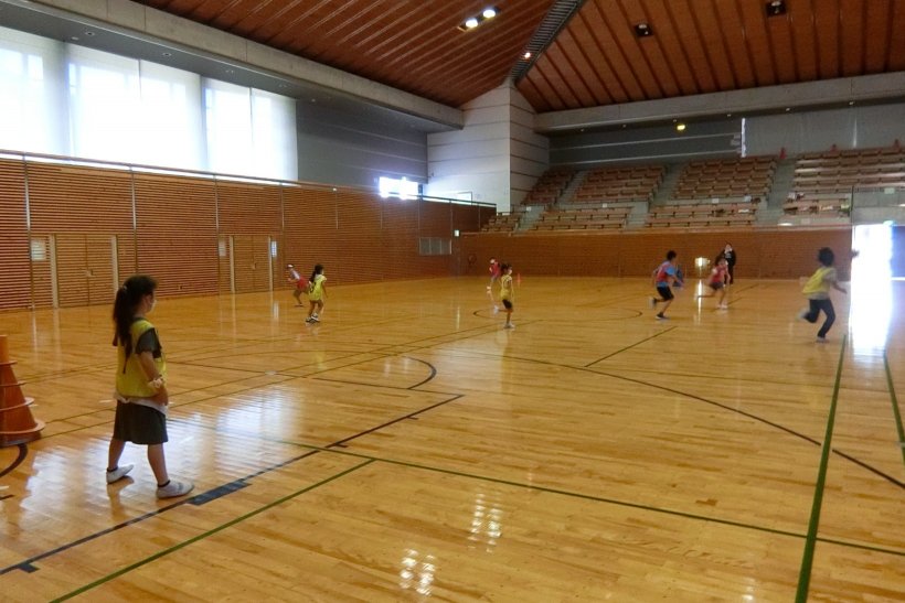 スポーツ鬼ごっこ