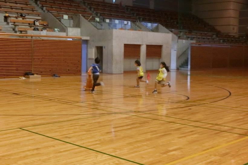 スポーツ鬼ごっこ