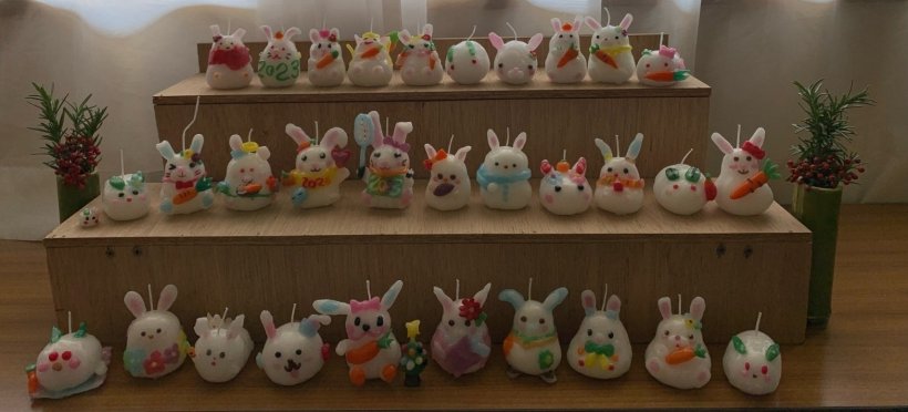 みんなのキャンドルを飾っている