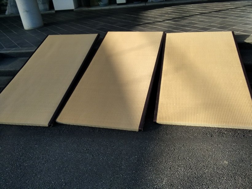 天日干し中の畳