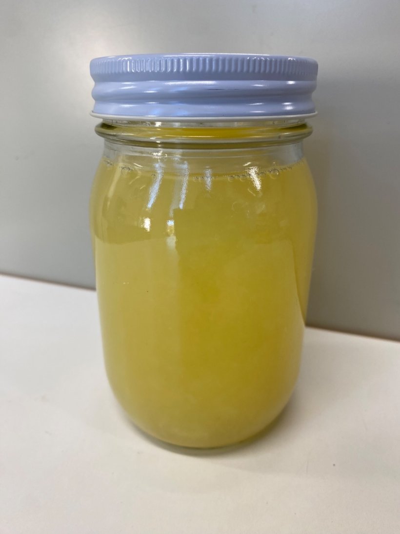 瓶に入った柚子果汁