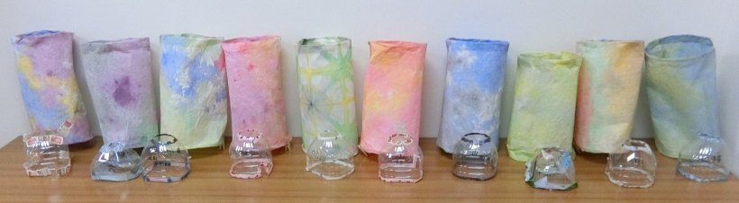 ランタンと前にあるペットボトル台