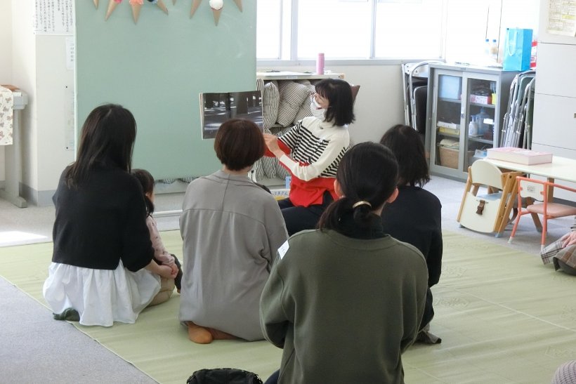 絵本の読み聞かせコーナー