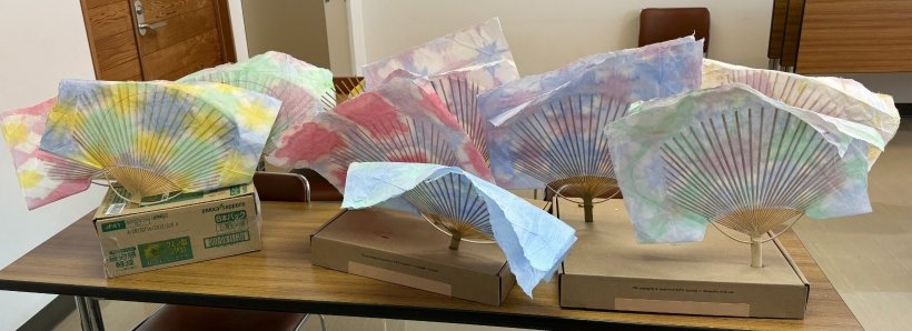 段ボールに刺して再度乾燥させている