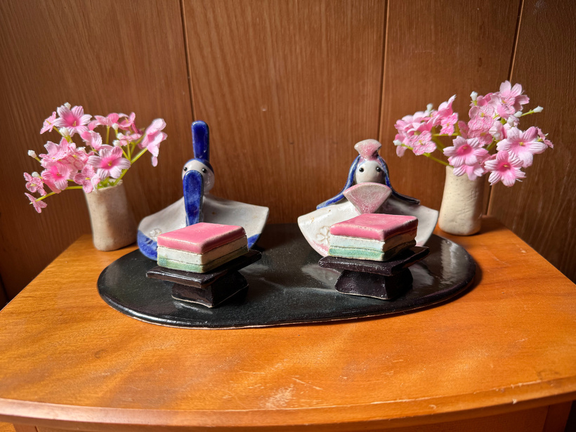 陶器のお雛様とお内裏様